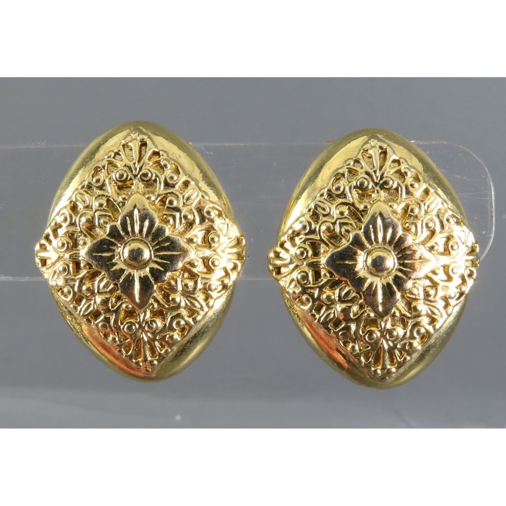 VTG 1928 Gold Tone Clip-On Earrings OVAL w/STAMPED FLOWER MANDALA Overlay